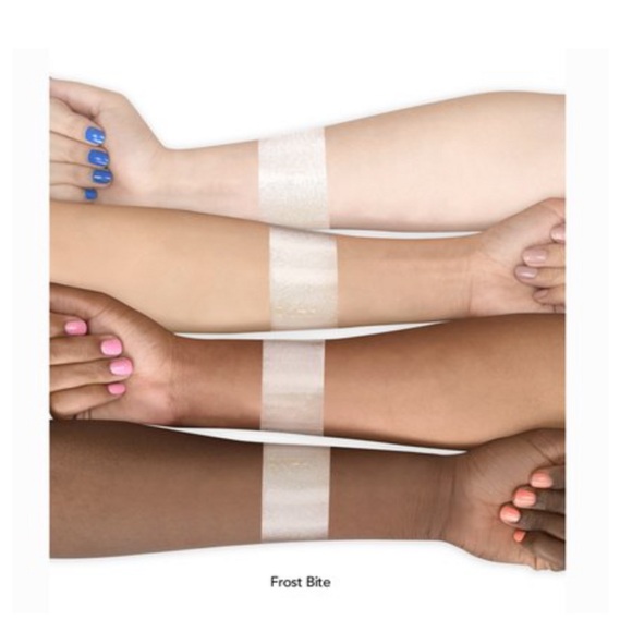 Jouer Cosmetics Long-Wear Lip Topper - Frost Bite - Picture 3 of 9